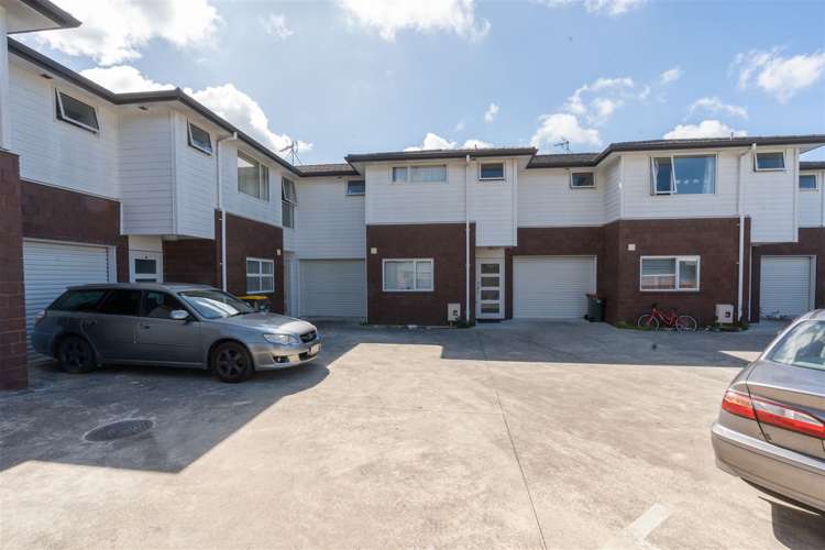 2/4 Littler Place Hamilton East_4