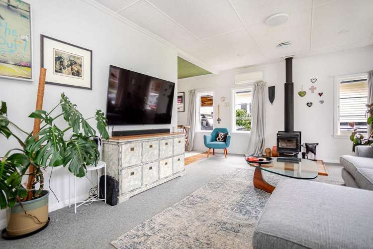 38 Queen Street Dannevirke_7