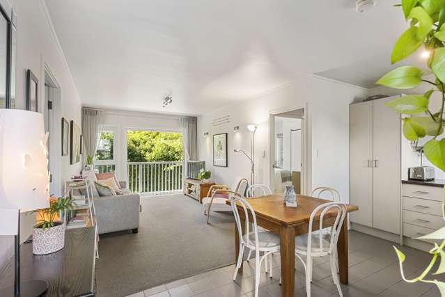 8/5 Orakei Road Remuera_1