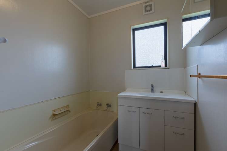 14 Svenson Road Waipukurau and Surrounds_9