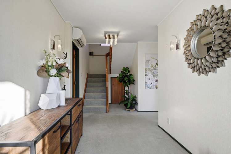 2/983 Beach Road Torbay_18