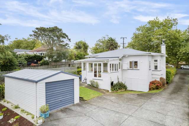 6 Seabrook Avenue New Lynn_2