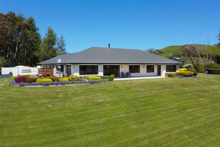 119 Central Mangaone Road Eketahuna_3
