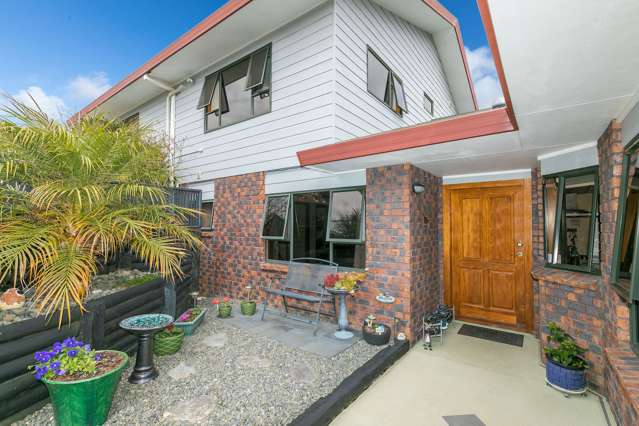 64 Dixon Road Glenview_2