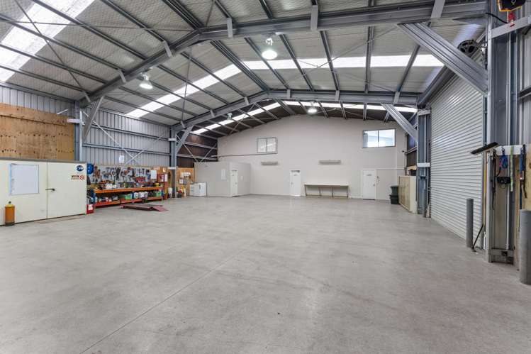 126 Riverbank Road Okoia_2