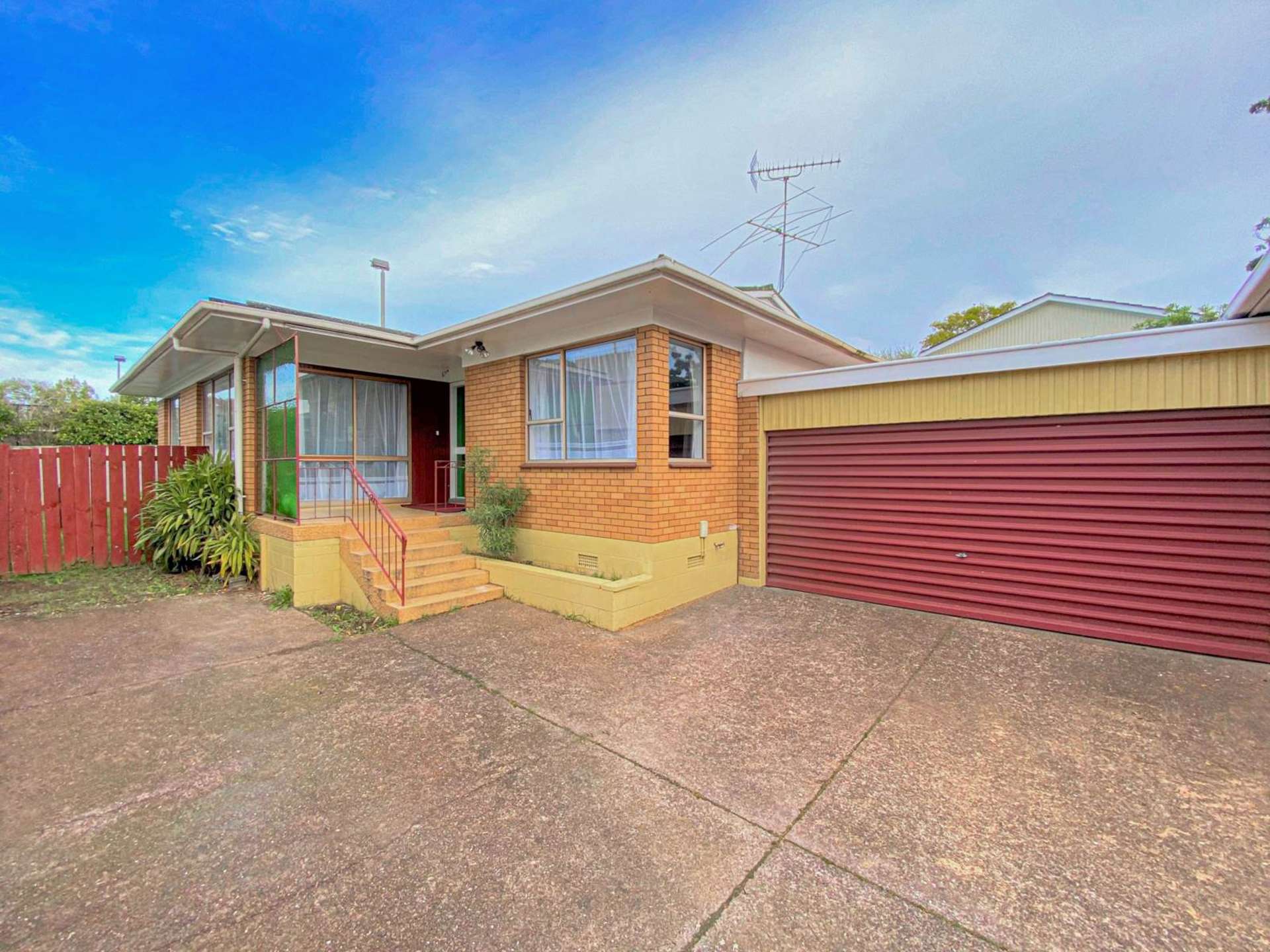 2/8 Ngaire Avenue Epsom_0