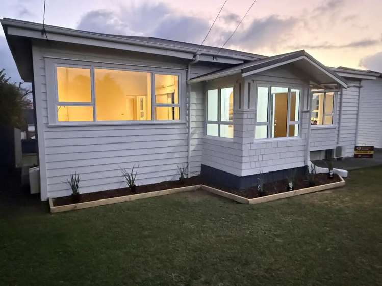 257 Mount Albert Road_2