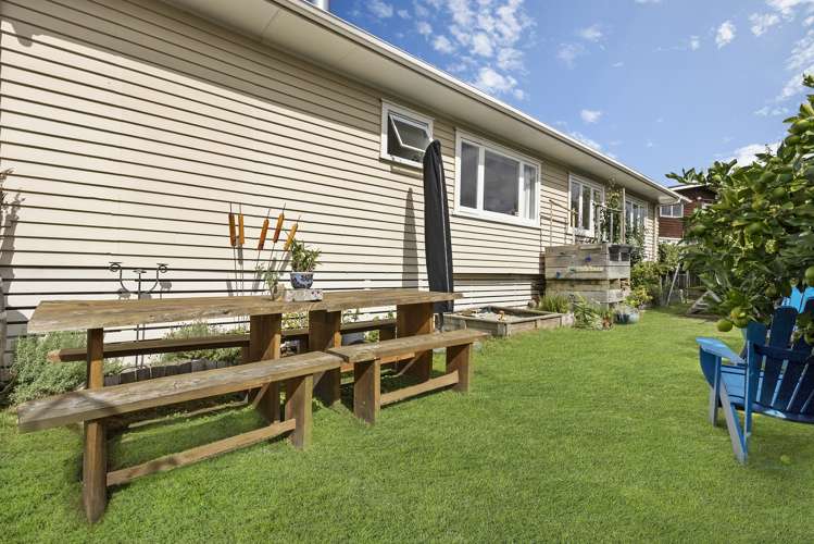 483b West Coast Road Glen Eden_15