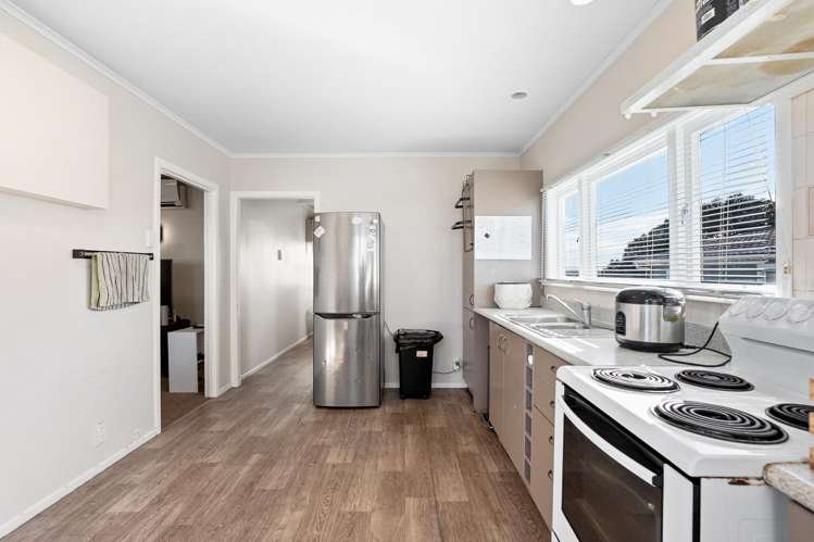 223 Sturges Road_2