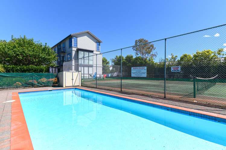 4e/17 Crown Lynn Place New Lynn_13