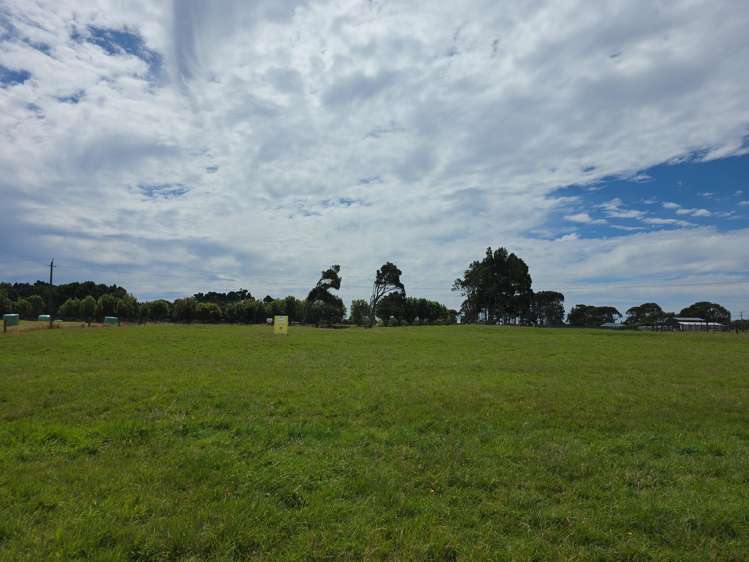 125 Golf Links Road Ruatapu_13