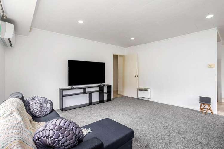 23 Meadowvale Rise Titirangi_13