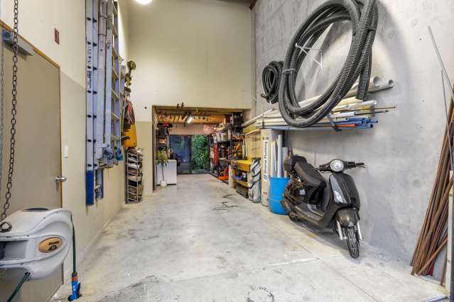 A12/16 Saturn Place Albany_1