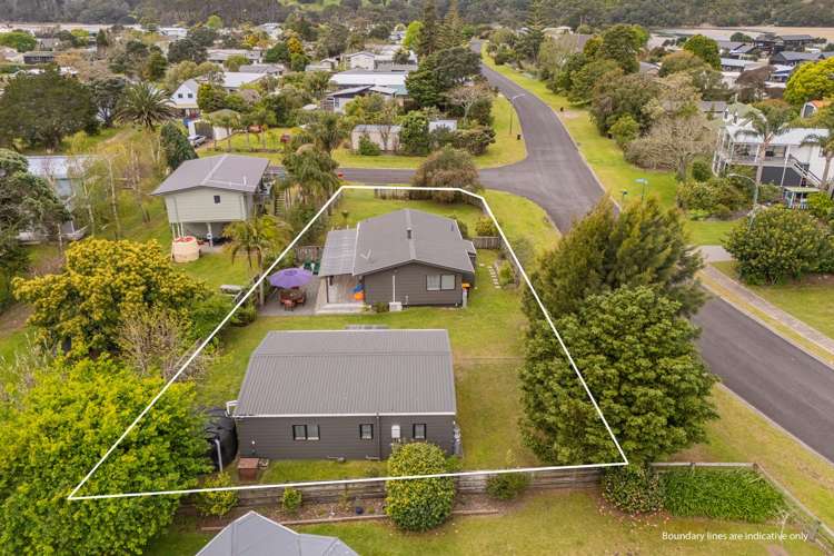 29 Oyster Drive Cooks Beach_31