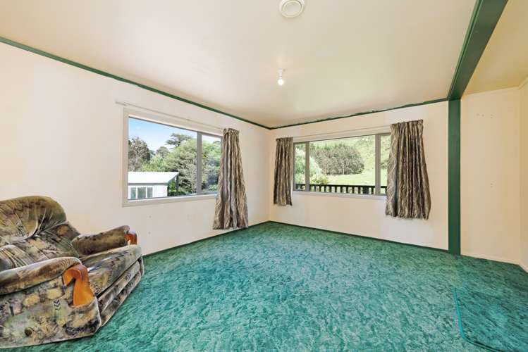 60 South Makara Road Makara_13