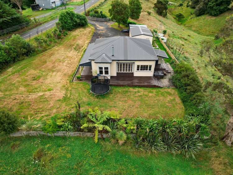 64 Mount Biggs Road Halcombe_9
