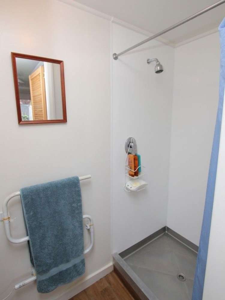 5 Queens Drive Allenton_15