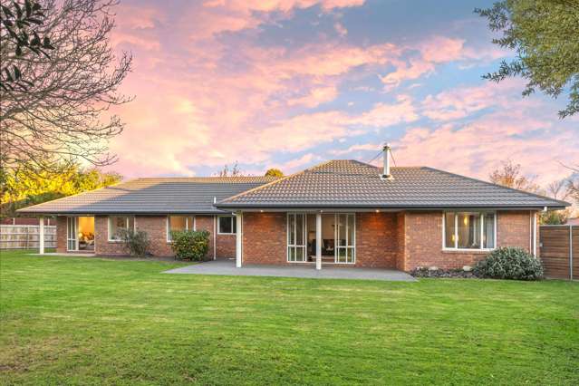 Big on Space, Rich in Potential, Triple Garaging