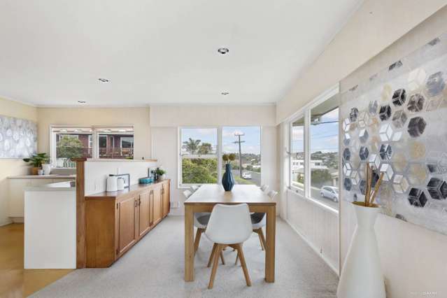 1/8 Newhaven Terrace Mairangi Bay_4