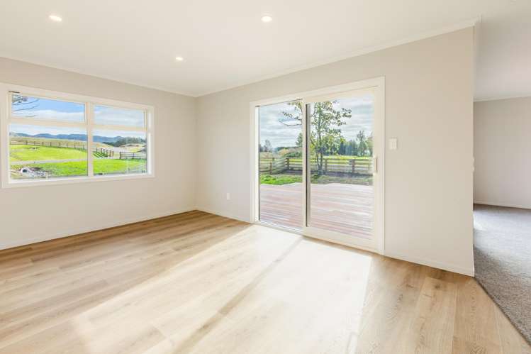 300 White Road Otane_4