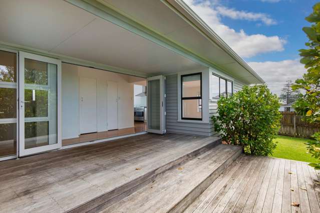1/54 Seaview Terrace Mt Albert_2
