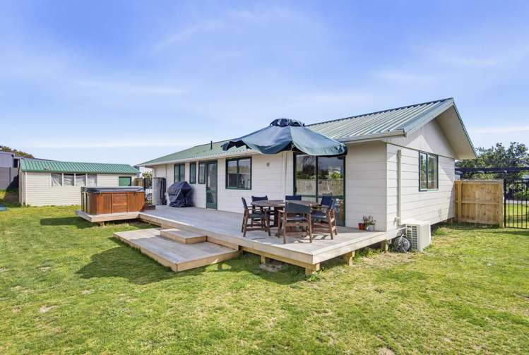 16B Karaka Street Otaki Beach_29