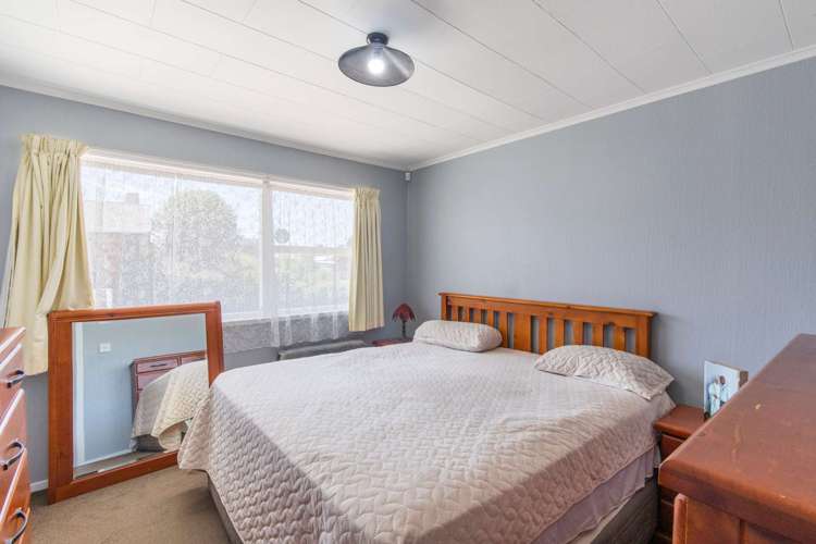 8 Margaret Place Deanwell_7
