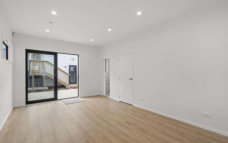 32 Whare Kauri Road Papakura_9