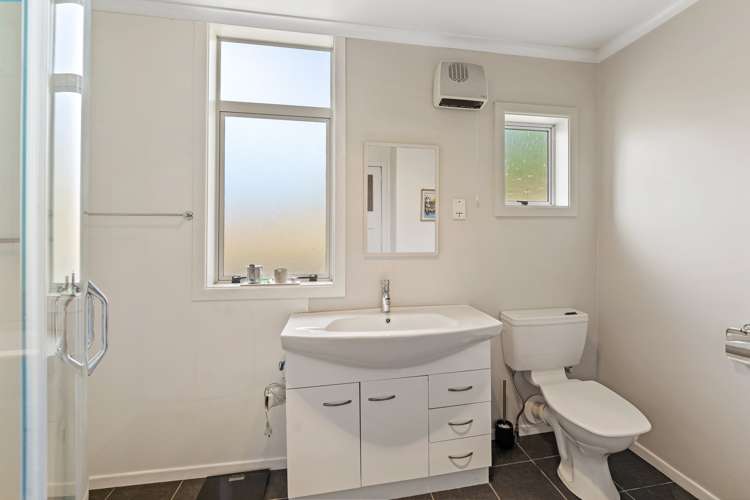 58 Essex Street Balclutha_12