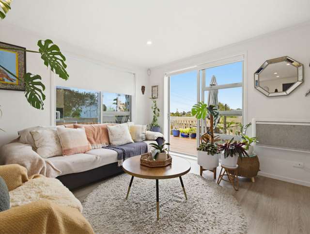 Sun-Soaked Corner Living in Glen Eden