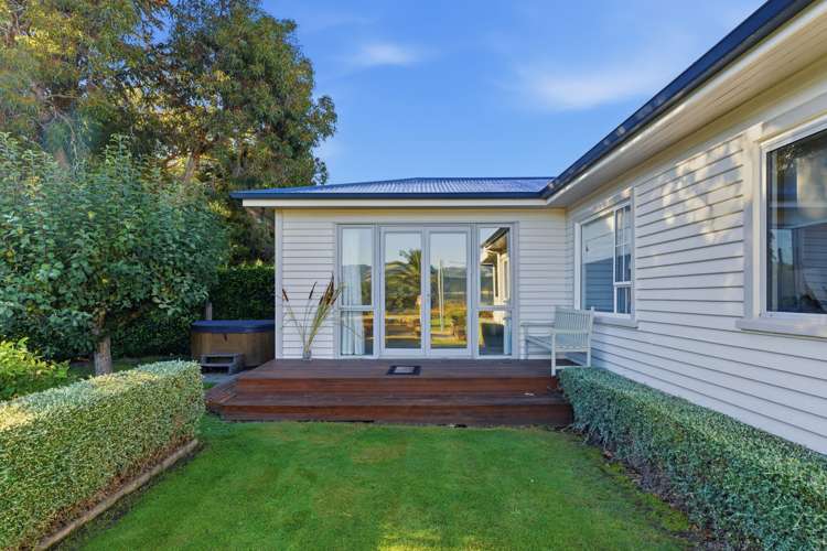 471 Marine Drive Charteris Bay_21