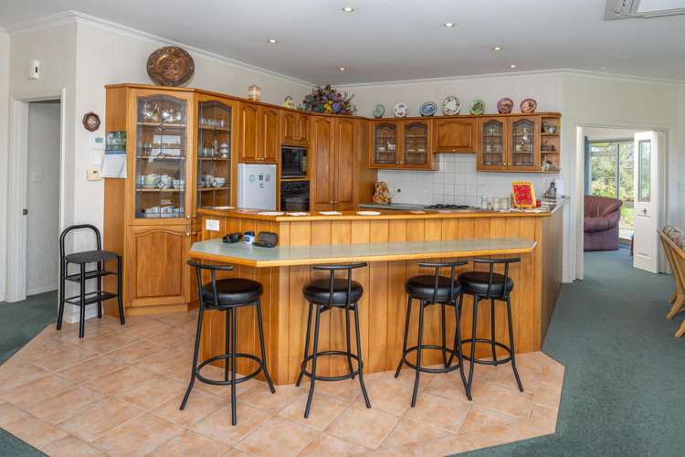 103 Jury Road Ngahinapouri_8