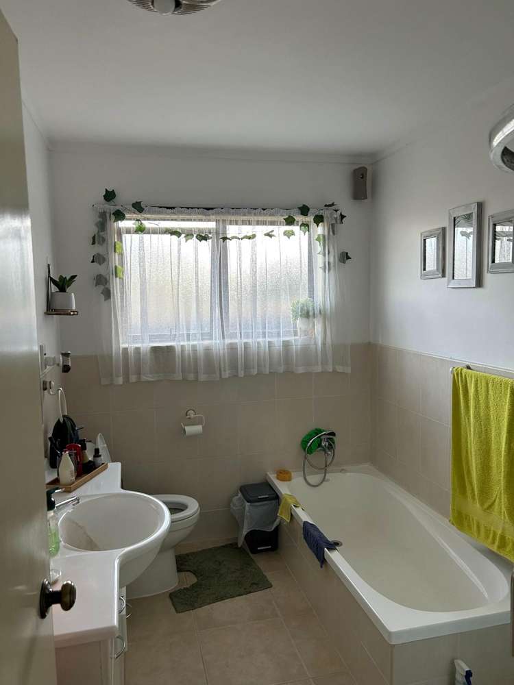 13 Mark Edward Drive Bucklands Beach_5