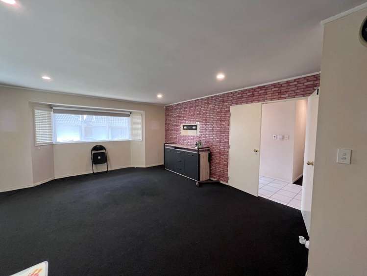 15 Milan Drive Glen Eden_5