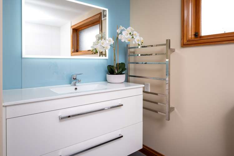 3b Lighthouse Road Bluff Hill_17