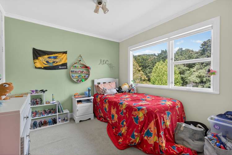 5 Tiniroa Grove Silverstream_18