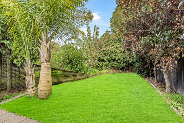 2/55a Woolfield Road Papatoetoe_11