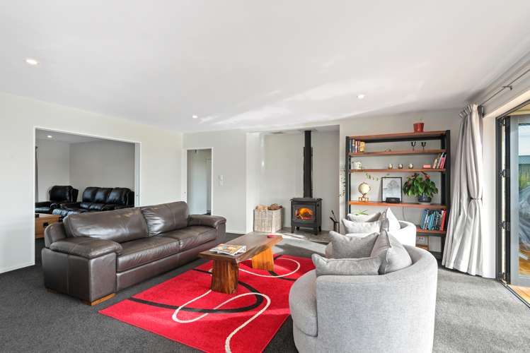 19 Landsborough Drive Darfield_10