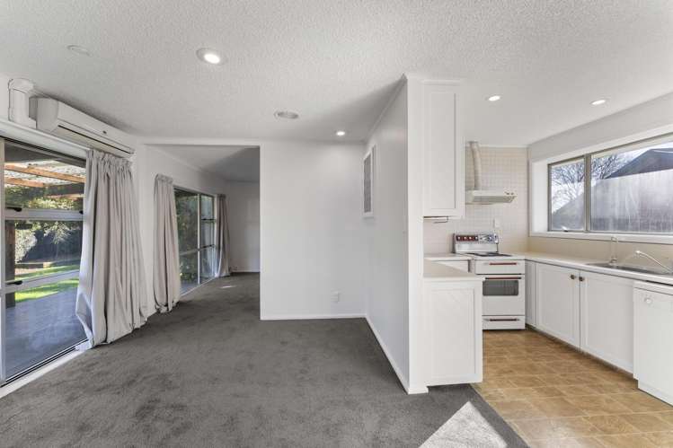 127 Denise Crescent Hornby_2