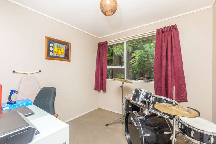 15 Karapiti Place Glen Eden_10