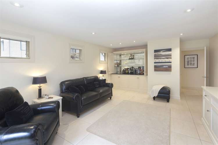 49 Lexington Place Shirley_28