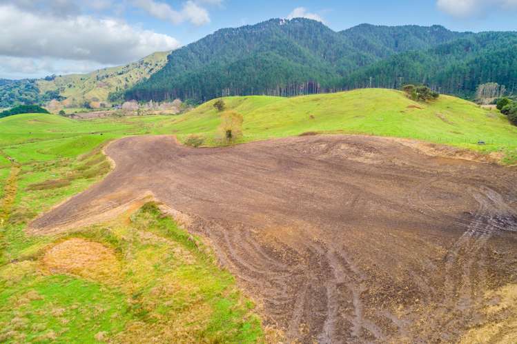 28 Braine Road Oparau_22