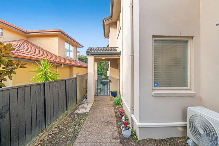 19 Trimaran Drive Gulf Harbour_22