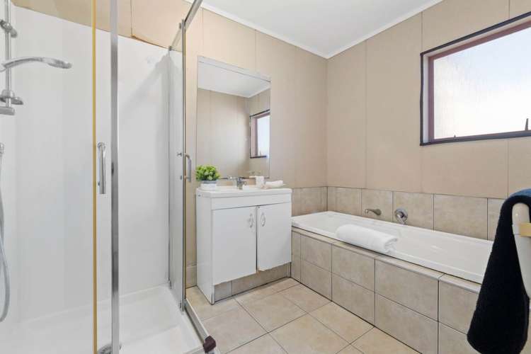 2/25 De Quincey Terrace Highland Park_7