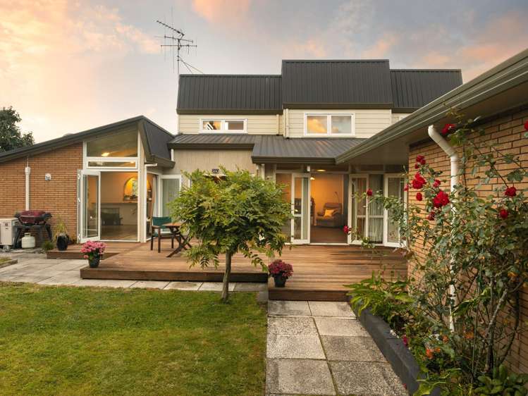 23 Gilbass Avenue Hamilton Lake_21