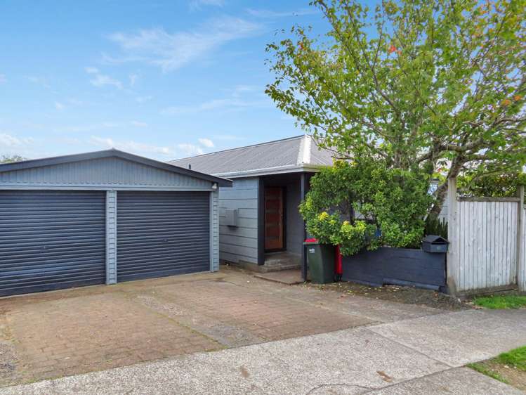 42 Outram Grove Kelson_15
