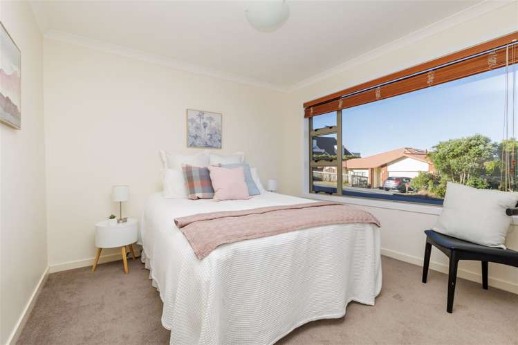 22 Sandybrow Churton Park_12