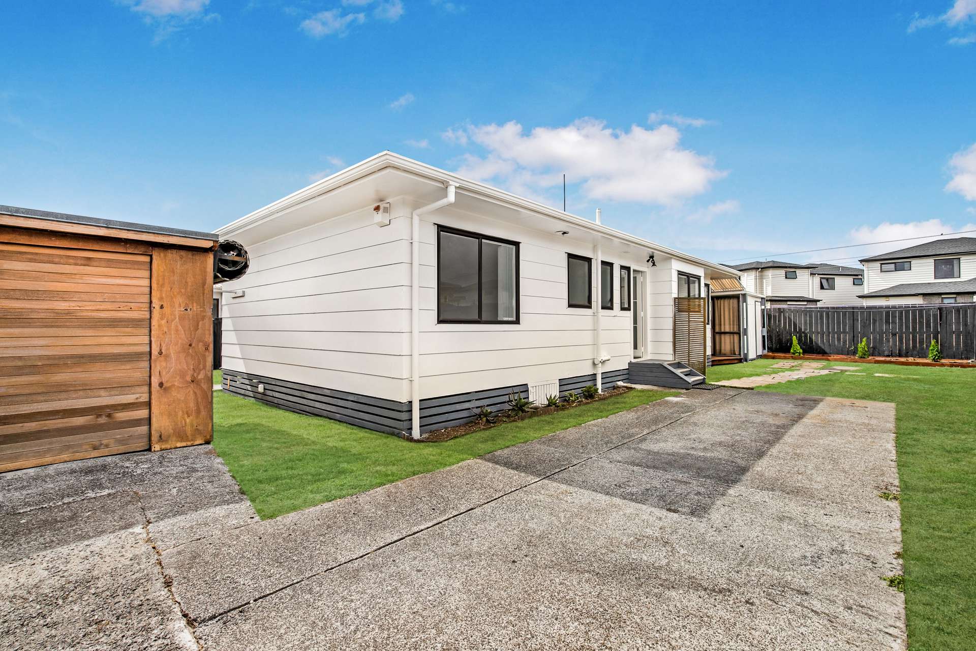 2/30 Gloucester Road Manurewa_0