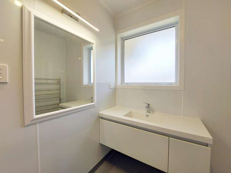 23 Queens Avenue 1067_7