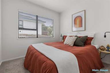 8 & 8A Kupari Place_4